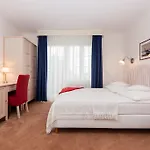 Sedina Bed & Breakfast 4*