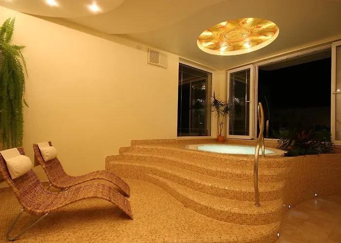 Bed & Breakfast Villa Sedina 4*